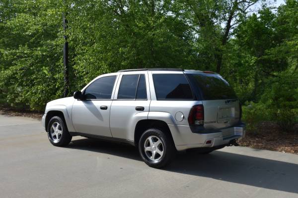 ** 2004 Chevrolet Trailblazer LS 4x4 - Clean 1 Owner - Cold A/C ** for sale in Hendersonville, NC – photo 3