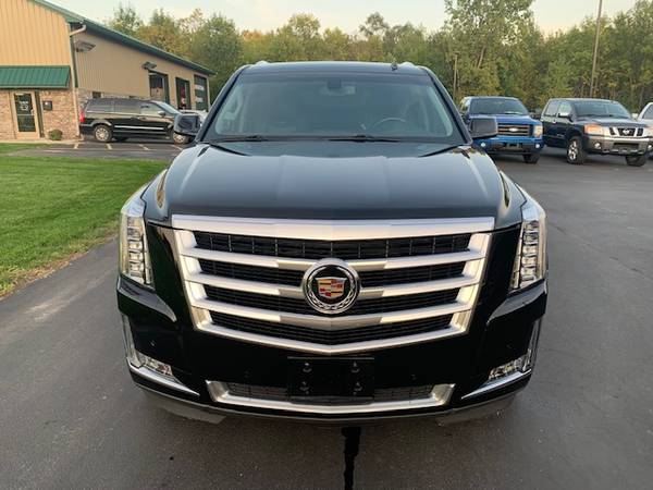 2015 Cadillac Escalade ESV! 4WD! Bckup Cam! Htd Lthr! Nav! New Tires! for sale in Suamico, WI – photo 4