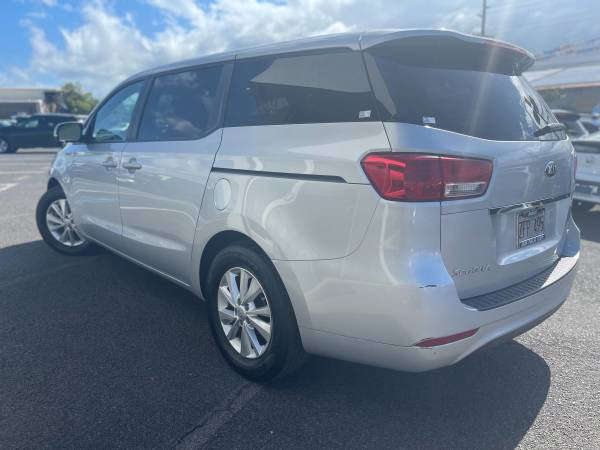 2018 Kia Sedona LX LIKE NEW - - by dealer for sale in Other, HI – photo 4