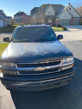 2005 Chevy Suburban 1500 LT - cars & trucks - by owner - vehicle... for sale in Racine, WI – photo 2