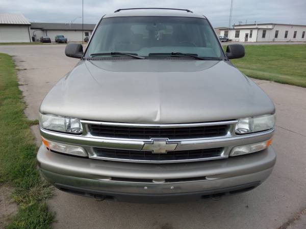 2000 Chevy SUBURBAN**Great Hunting Wagon** for sale in Holdrege, NE – photo 2