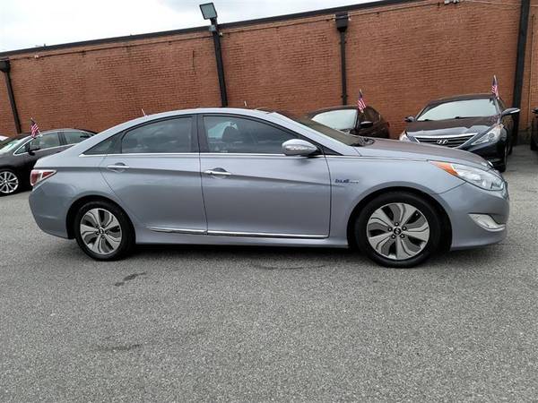 2014 HYUNDAI SONATA HYBRID Limited $995 Down Payment - cars & trucks... for sale in Temple Hills, District Of Columbia – photo 4