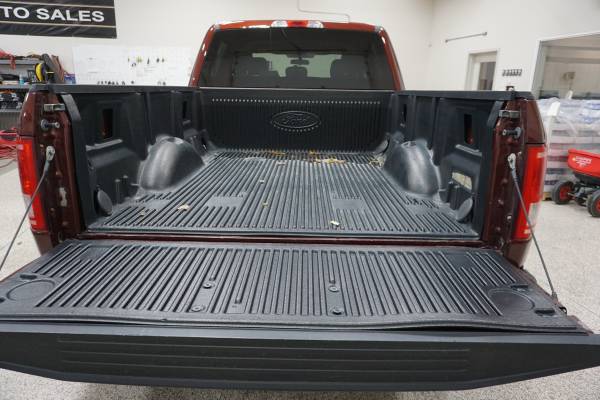 **Seats Six/Back Up Camera/Great Deal**2015 Ford F150 XLT - cars &... for sale in Ammon, ID – photo 7
