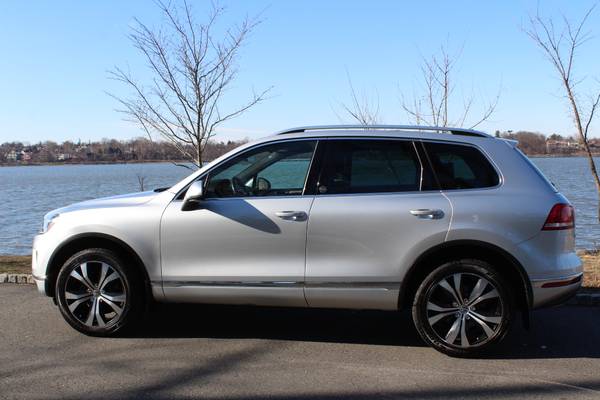 2017 Volkswagen Touareg V6 Wolfsburg Edition - cars & trucks - by... for sale in Great Neck, CT – photo 6