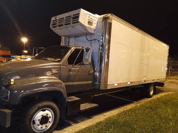 24FT REEFER REFRIGERATED TRUCK --HUGE MONEY MAKER - cars & trucks -... for sale in Bowie, District Of Columbia – photo 5