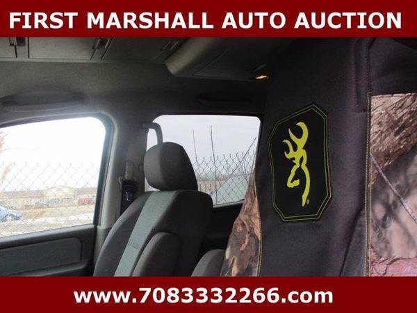 2007 Nissan Titan LE - Auction Pricing - - by dealer for sale in Harvey, WI – photo 3