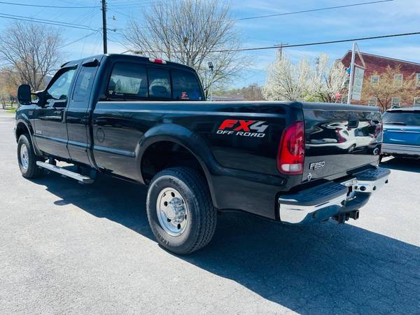 2004 Ford F250 Super Duty 8ft Bed 4D 4x4 Low Mileage Mint Condition for sale in Halltown, WV – photo 12