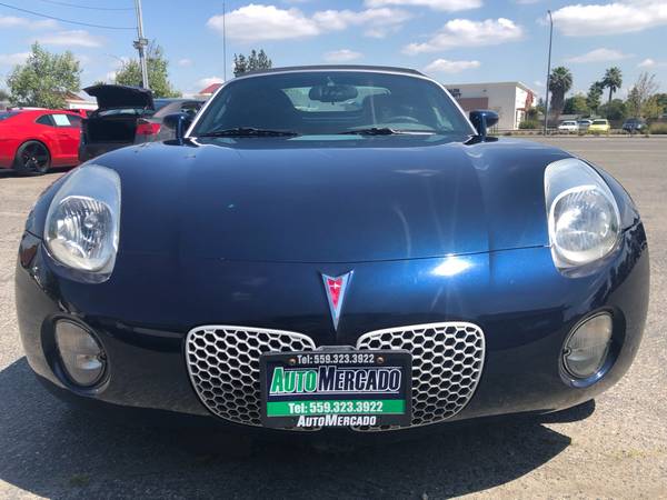 2006 PONTIAC SOLSTICE* CONVERTIBLE * STICK SHIFT* LOW MILES* HURRY IN* for sale in Clovis, CA – photo 3