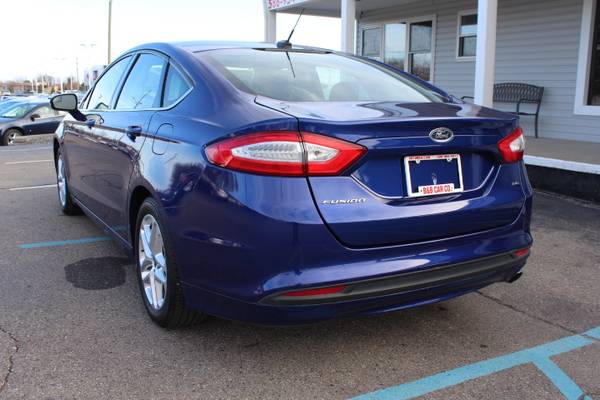 2013 Ford Fusion SE- *Clean* - cars & trucks - by dealer - vehicle... for sale in Mount Clemens, MI – photo 4