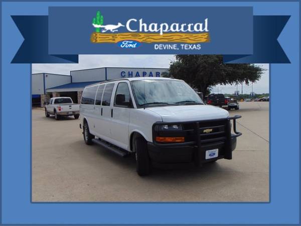 2019 Chevy Express Passenger Ls ( Mileage: 10, 990! for sale in Devine, TX – photo 2