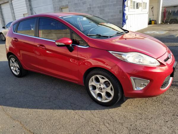 2011 Ford Fiesta SES hatchback - - by dealer - vehicle for sale in Yakima, WA – photo 2