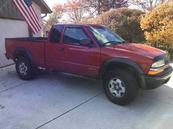 2002 Chevy S 10 ZR 2 - cars & trucks - by owner - vehicle automotive... for sale in Champaign, IL – photo 2