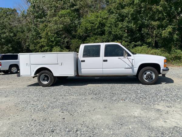 VERY NICE 1999 CHEVROLET C/K 3500 DUALLY WORK TRUCK WITH UTILITY BED... for sale in Thomasville, NC – photo 4