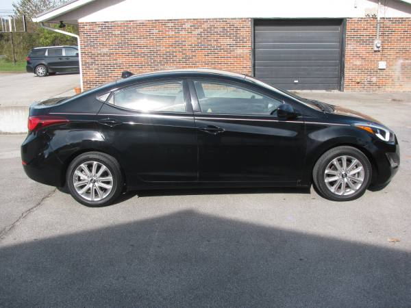 2016 HYUNDAI ELANTRA SE......4CYL AUTO......40000 MILES....SHARP!!!!... for sale in Knoxville, TN – photo 4
