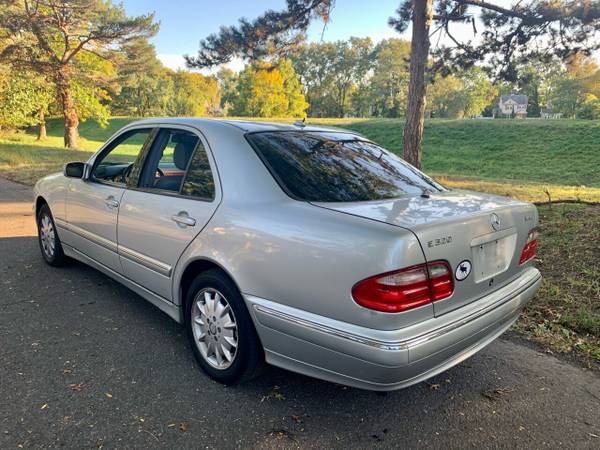 2000 Mercedes Benz E320!! Beautiful vehicle!!! - cars & trucks - by... for sale in Elizabeth, NY – photo 5