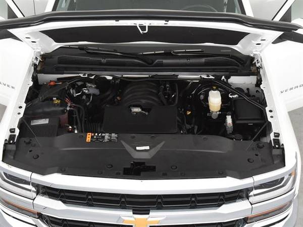 2018 Chevy Chevrolet Silverado 1500 Crew Cab LT Pickup 4D 5 3/4 ft for sale in Downey, CA – photo 4
