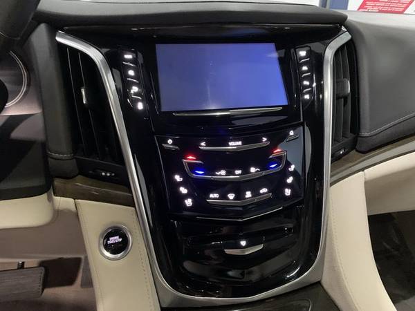2020 Cadillac Escalade ESV Premium Luxury - Open 9 - 6, No Contact for sale in Fontana, CA – photo 22