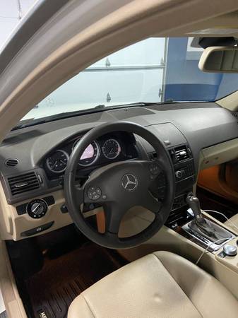 ***2009 MERCEDES BENZ C300 4MATIC*** - cars & trucks - by owner -... for sale in Shavertown, PA – photo 14