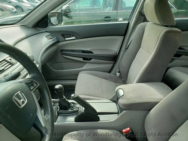 2009 Honda Accord Sedan 4dr I4 Manual LX Silve for sale in Woodbridge, District Of Columbia – photo 6