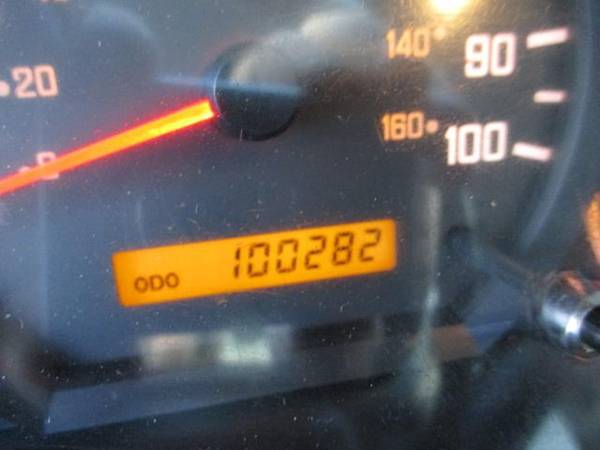 2017 Isuzu NPR HD GAS REG 20 FOOT BOX TRUCK STEP VAN 100K - cars &... for sale in south amboy, TN – photo 19
