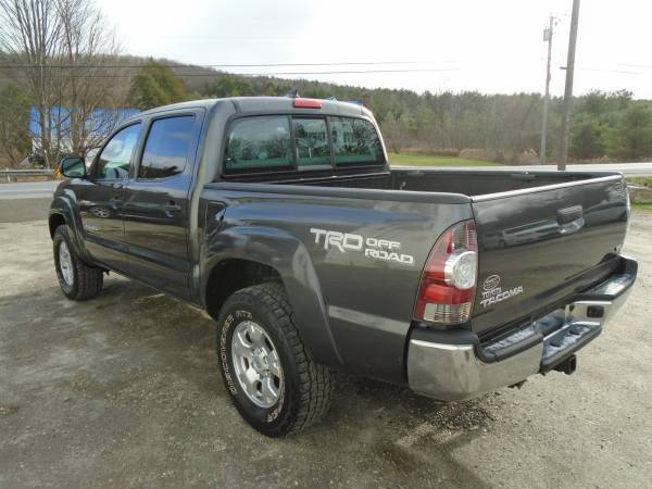 2014 Toyota Tacoma DB Cab 4X4 - cars & trucks - by dealer - vehicle... for sale in Leicester, VT – photo 7