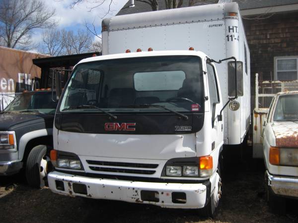 Isuzu diesel truck - - by dealer - vehicle automotive for sale in Salisbury, MA – photo 2