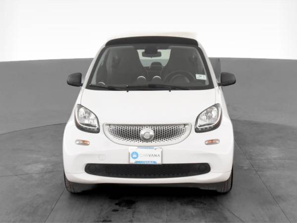 2017 smart fortwo Pure Hatchback Coupe 2D coupe White - FINANCE... for sale in Sausalito, CA – photo 17