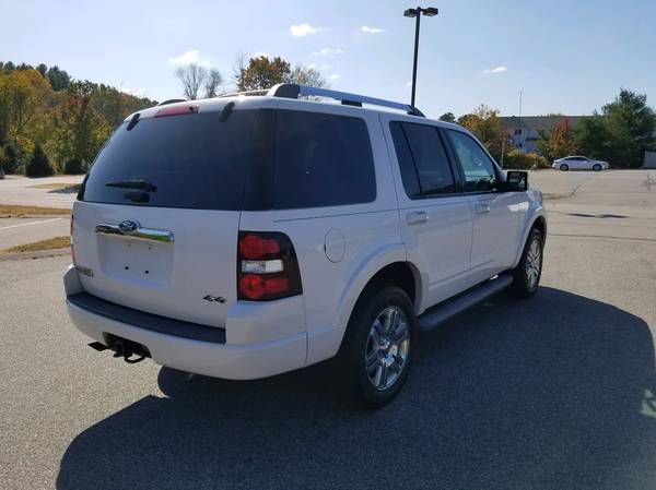 2010 Ford Explorer Limited 4X4 Fully Loaded One Owner V8 Navigation for sale in Chelmsford, MA – photo 4