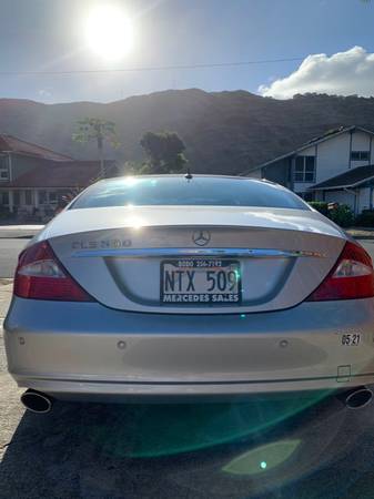 2006 Mercedes CLS 500 - cars & trucks - by owner - vehicle... for sale in Honolulu, HI – photo 2