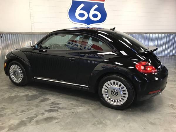 2016 VOLKSWAGEN BEETLE COUPE 1.8T SEL 1 OWNER! ONLY 10,122 TRUSTED MI! for sale in Norman, TX – photo 4