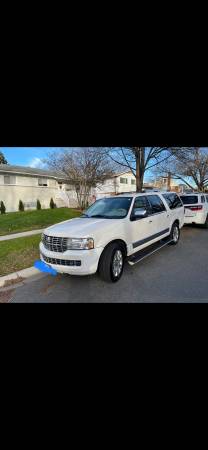 Lincoln Navigator - cars & trucks - by owner - vehicle automotive sale for sale in Silver Spring, District Of Columbia – photo 12
