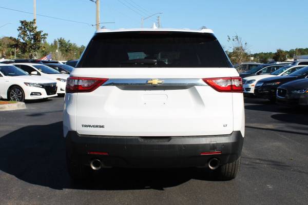 2018 *Chevrolet* *Traverse* *FWD 4dr LT Cloth w/1LT* - cars & trucks... for sale in Gainesville, FL – photo 4