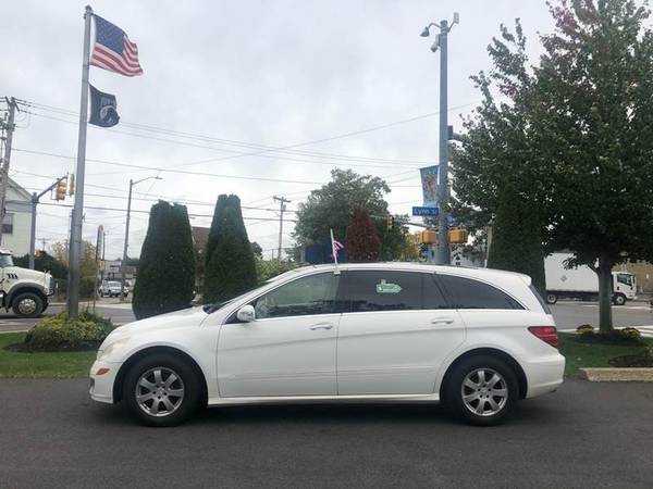2007 Mercedes-Benz R-Class R 350 AWD 4MATIC 4dr Wagon * We Finance... for sale in Malden, MA – photo 8