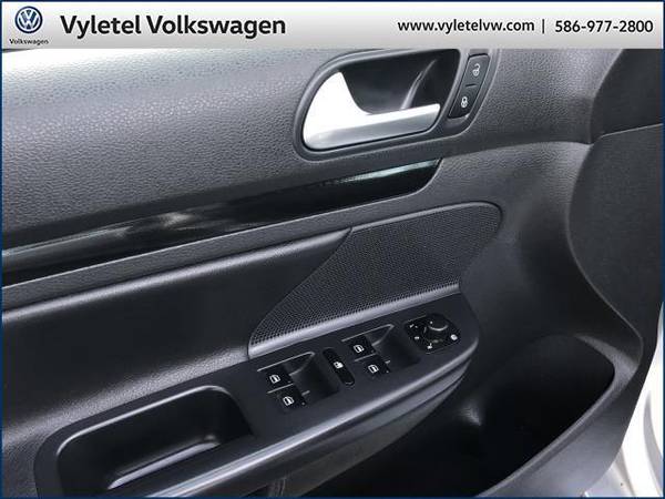 2014 Volkswagen Jetta SportWagen wagon 4dr DSG TDI - Volkswagen... for sale in Sterling Heights, MI – photo 16