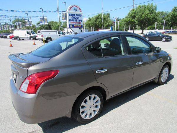 2017 Nissan Versa SV Holiday Special for sale in Burbank, IL – photo 9