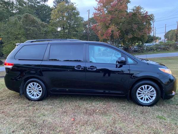 2014 TOYOTA SIENNA LIMITED.LEATHER.SUNROOF.BACK UP CAMERA.1 OWNER. -... for sale in Marietta, GA – photo 17