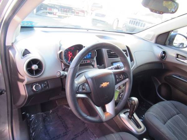 2012 Chevrolet Sonic - Financing Available! - cars & trucks - by... for sale in Colorado Springs, CO – photo 13