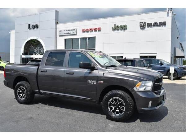 2016 RAM 1500 Express Crew Cab 4wd - truck for sale in Wilson, NC – photo 24