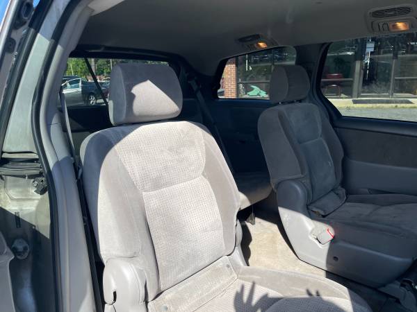 Toyota Sienna van for sale in Little Rock, AR – photo 2