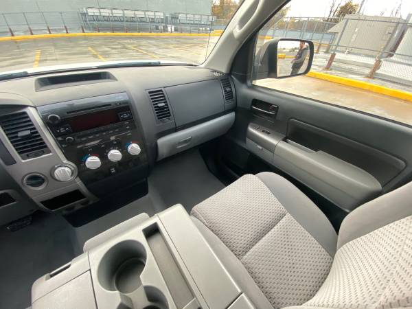 2011 TOYOTA TUNDRA V8 SUPER CLEAN !!! 1 OWNER !!! - cars & trucks -... for sale in Brooklyn, NY – photo 19