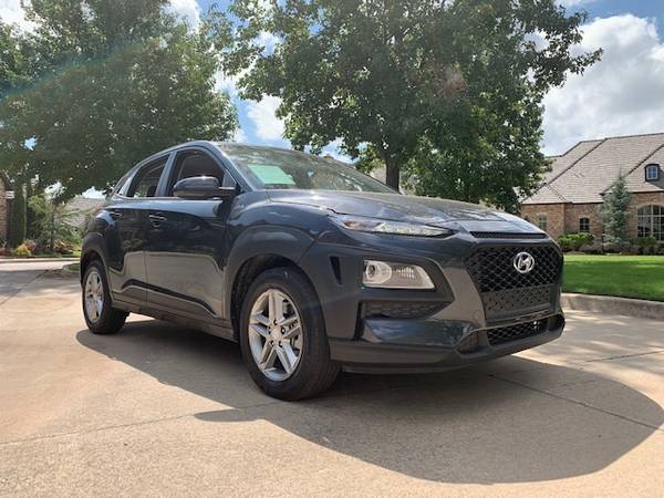 2019 HYUNDAI KONA SE AWD!! ONLY 7,779 MILES!! 1 OWNER!! 30+ MPG!! for sale in Norman, KS – photo 3