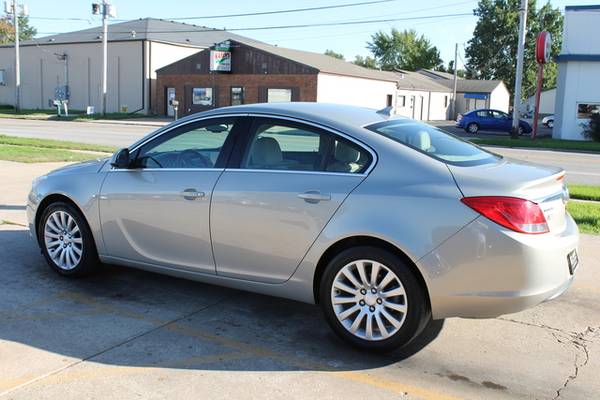 2011 Buick Regal CXL - 1XL for sale in Dubuque, IA – photo 5