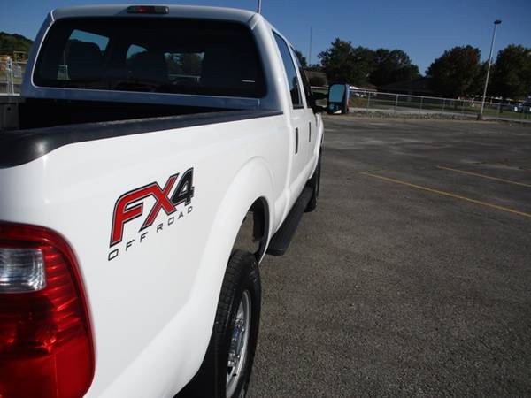 2014 Ford F-250 Super Duty 4x4 Crew Cab Fx4 XL - cars & trucks - by... for sale in Lawrenceburg, TN – photo 8
