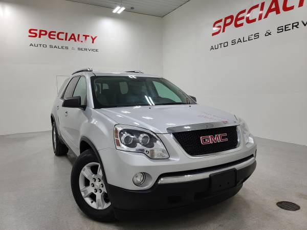 2009 GMC Acadia SLE! New Tires! New Brakes! Seats 7! Clean Carfax! for sale in Suamico, WI – photo 3