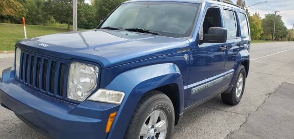 09 JEEP LIBERTY SPORT 4WD- V6, LOADED, ONLY 146K MI. CLEAN/ SHARP... for sale in Miamisburg, OH – photo 4