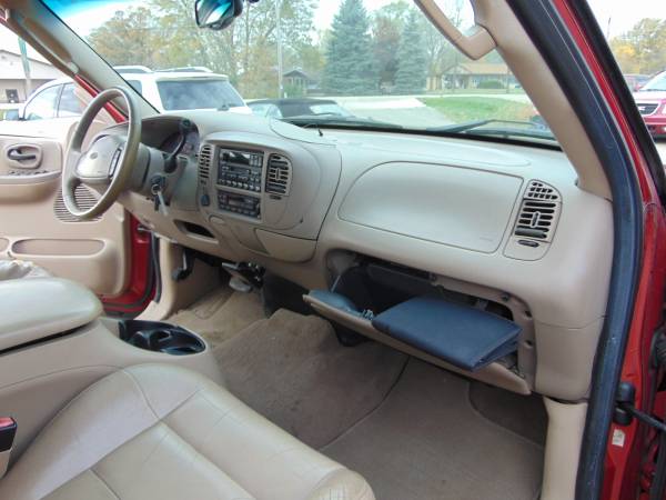 2002 FORD F150 LARIAT 4DR SUPERCREW 4X4 4.6LTR_V8 LOADED MOON_CLEAN_... for sale in Union Grove, IL – photo 14