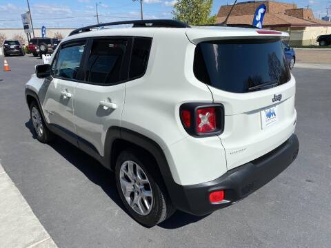 2015 Jeep Renegade FWD Bluetooth Cruise Control Clean - cars & for sale in Nampa, ID – photo 5