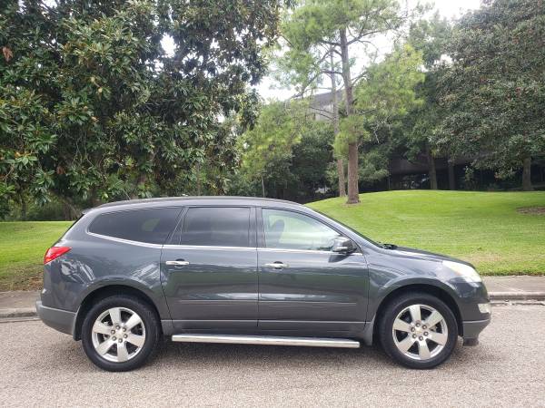 2012 Chevrolet Traverse 1LT 111k Very Reliable - cars & trucks - by... for sale in Katy, TX – photo 5