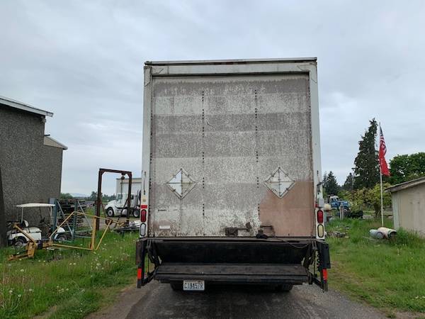 Freightliner w/curtain side box for sale in Ferndale, WA – photo 9