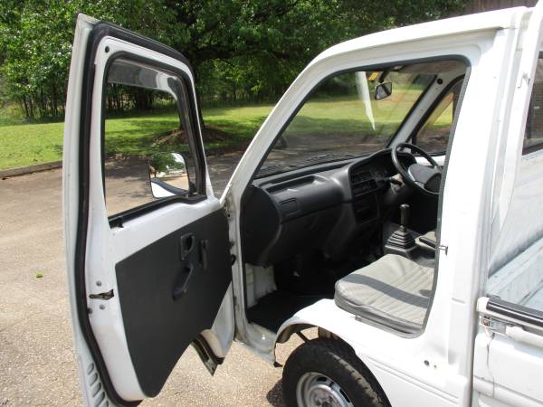 JDM 95 Suzuki Carry Mini Truck 4WD 4LO/HI Locking Axle Street Legal for sale in Greenville, SC – photo 23